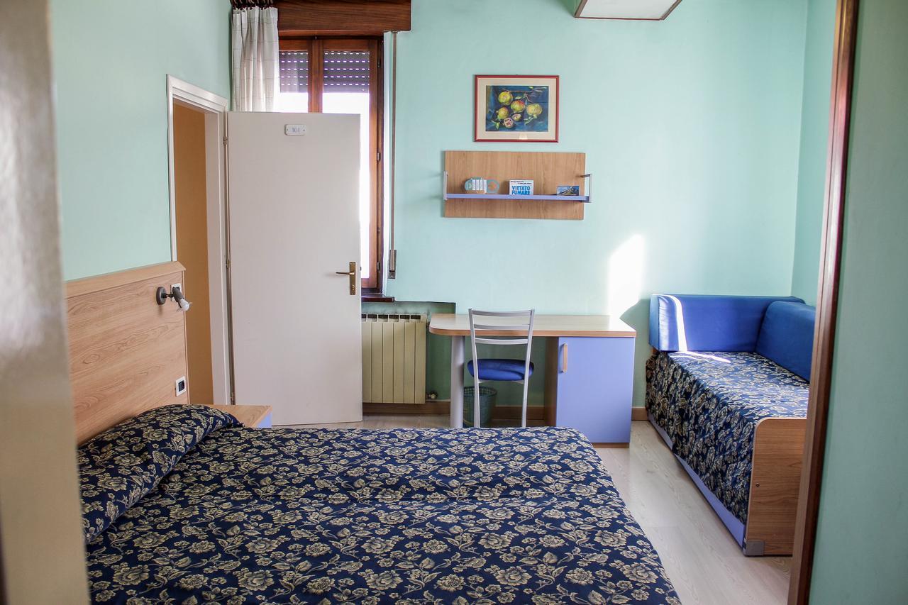 Standard Double Room,628692084:JPEG